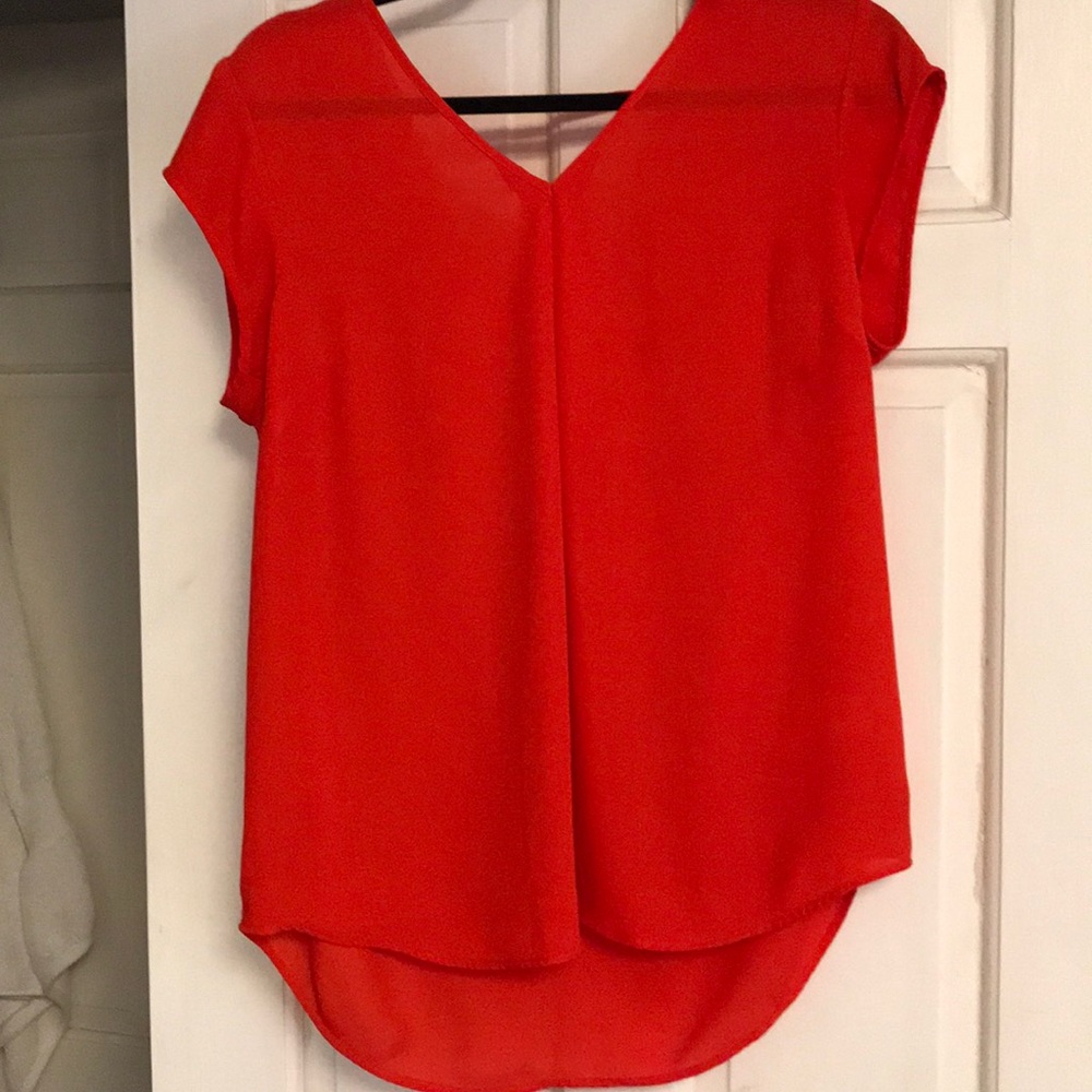 Short sleeve red top